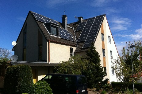 Solaranlagenreinigung Mehrfamilienhaus Solaranlagenreinigung Mehrfamilienhaus